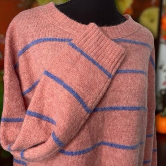 J. Crew Alpaca Blend Soft Cozy Pink Blue Oversized Sweater Size XS - Picture 3 of 6